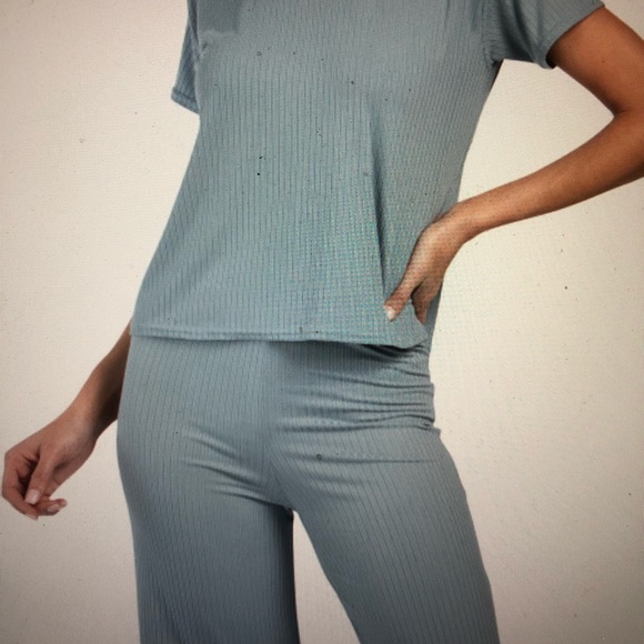 Venus Rule Ribbed knit flare pants & crop tee top. - Picture 1 of 9